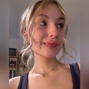 Meet your Posher, Juliette